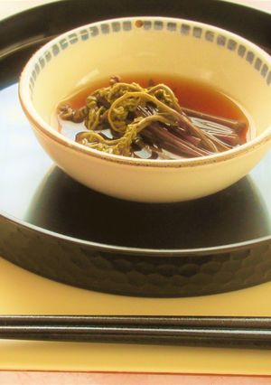 〚 わらびの煮びたし 〛-レシピのメイン写真