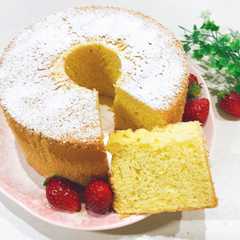 รูปของ 米粉でふわふわもっちりシフォンケーキ♡