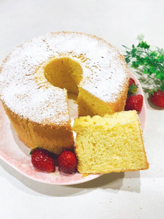 米粉でふわふわもっちりシフォンケーキ♡-レシピのメイン写真