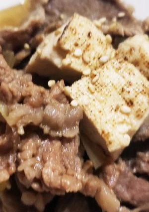 お年寄り絶賛シリーズ☆牛煮込み丼ぶり☆-レシピのメイン写真