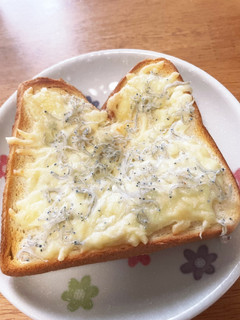しらすチーズトースト-レシピのメイン写真