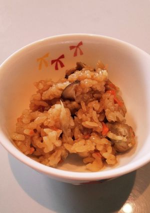 簡単！冷めても美味しい♪炊飯器で鶏五目-レシピのメイン写真