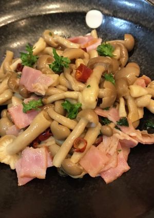 簡単しめじのペペロンチーノ風炒め物-レシピのメイン写真