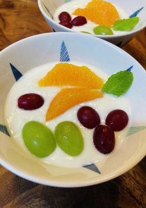 ぶどうとオレンジのヨーグルト＊蜂蜜がけ-レシピのメイン写真