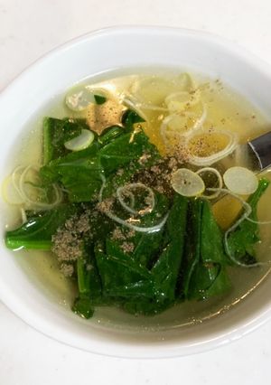 長ねぎとほうれん草のコンソメスープ-レシピのメイン写真