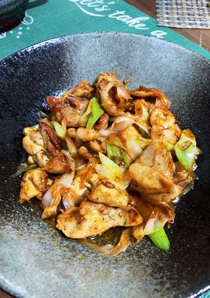 鶏モモと長ネギのピリ辛バジル炒め-レシピのメイン写真