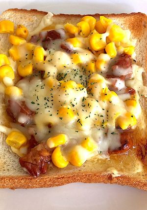 焼き鳥缶マヨコーンピザトーストおやつパン-レシピのメイン写真