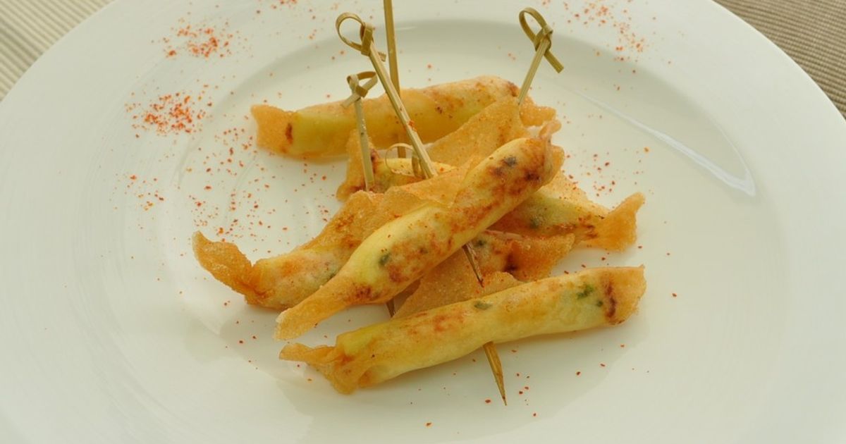 たけのこと海老の春巻き 白みそ仕立て by 西京味噌 【クックパッド