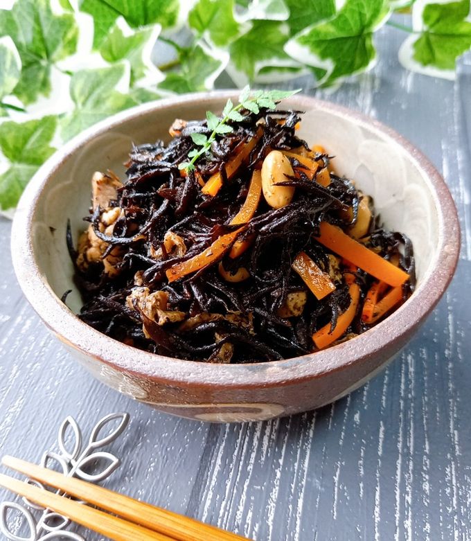 料亭の味❤️鶏肉入りひじき煮物 by －愛mama－ 【クックパッド】 簡単