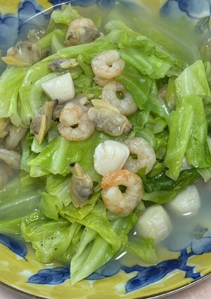 春キャベツとシーフードミックスの酒蒸し-レシピのメイン写真