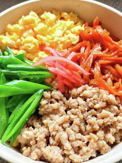 4色丼-レシピのメイン写真