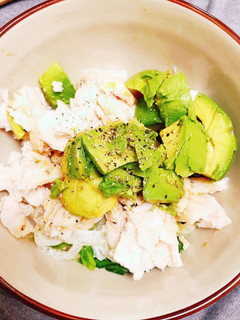 サラダチキンとアボカドのヘルシー丼-レシピのメイン写真