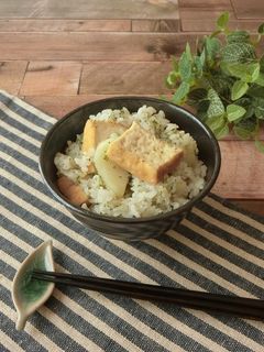 じゃが芋と厚揚げの炊き込みご飯-レシピのメイン写真