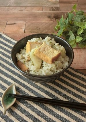 じゃが芋と厚揚げの炊き込みご飯-レシピのメイン写真