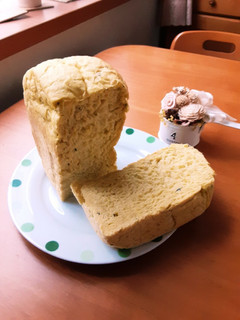 カボチャとホイップの食パン♪-レシピのメイン写真