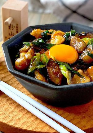 トロトロ茄子と鶏胸肉のすき焼き丼-レシピのメイン写真