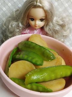 リカちゃん♡絹さやとさといも煮つけたん♪-レシピのメイン写真