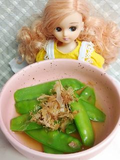 リカちゃん♡お出汁で頂く絹さやおひたしꕤ-レシピのメイン写真