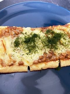 簡単!薄揚げで納豆チーズ焼き-レシピのメイン写真