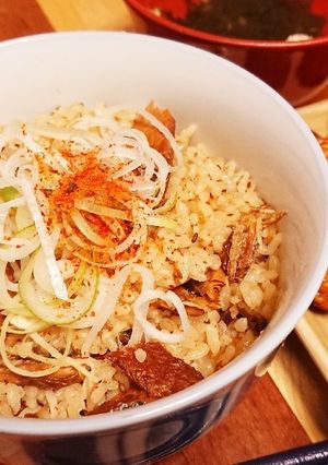 ズボラ飯☆サンマの蒲焼de炊き込みご飯-レシピのメイン写真