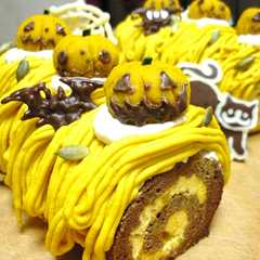 รูปของ ＊ハロウィンのカボチャモンブランロール＊