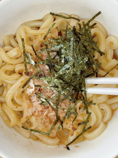5分でできるプチッと釜玉冷凍うどん-レシピのメイン写真