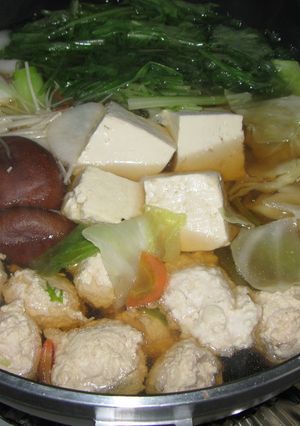やわらか!豆腐入り鶏団子と野菜たっぷり鍋-レシピのメイン写真