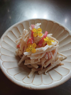 サラダに菜の花のあしらい-レシピのメイン写真