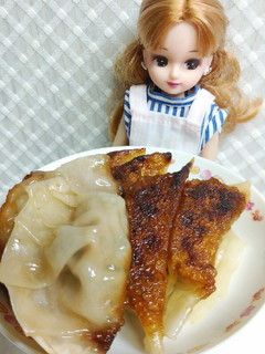 リカちゃん♡街中華風餃子ꕤ*。゚-レシピのメイン写真