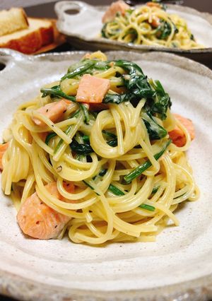 サーモンとほうれん草の濃厚クリームパスタ-レシピのメイン写真