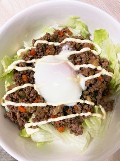 エスニック風肉味噌丼-レシピのメイン写真