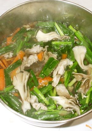 舞茸緑豆春雨スープ♪むくみ下痢に簡単薬膳-レシピのメイン写真