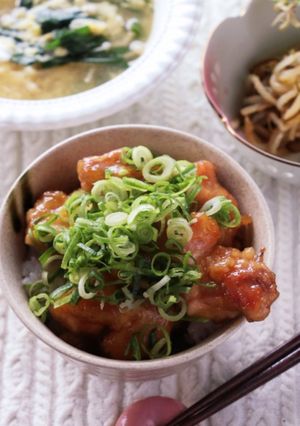 ねぎたっぷり鶏の甘辛照り焼き丼-レシピのメイン写真