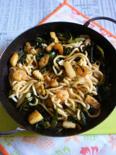 ニラ+シーフードミックスの焼きうどん-レシピのメイン写真