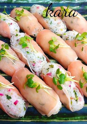 簡単♪ラディッシュ混ぜご飯生ハムおにぎり-レシピのメイン写真