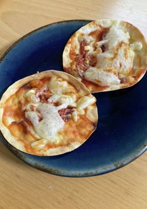簡単おやつ!餃子の皮のクリスピーピザ♪-レシピのメイン写真