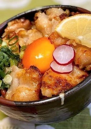 麺つゆで和風に！グリルチキン丼-レシピのメイン写真
