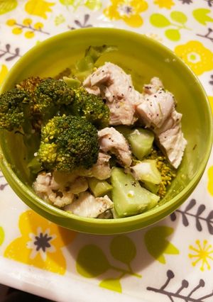 レンジで胸肉とブロッコリー和え-レシピのメイン写真