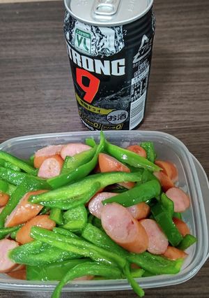 ソーセージとピーマンのコンソメ風味炒め-レシピのメイン写真