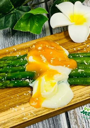 【ちょい足し】アスパラと温泉卵のサラダ-レシピのメイン写真