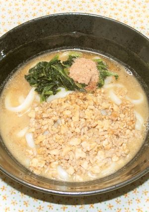 鶏豚そぼろの胡麻仕立てうどん-レシピのメイン写真