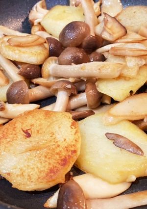 イモとキノコのガリバタ醤油-レシピのメイン写真