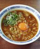 明星チャルメラでカレーラーメン
