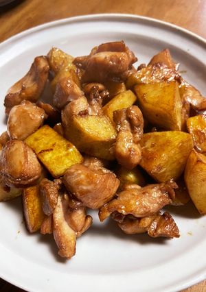 鶏モモ肉とジャガイモの揚げ煮-レシピのメイン写真