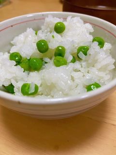 お箸が止まらない!ぷっくり豆ご飯♪-レシピのメイン写真