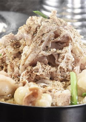 夏こそ食べたい！肉もつ鍋-レシピのメイン写真