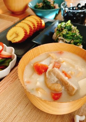 大阪のかあちゃんの味！関西風お雑煮-レシピのメイン写真
