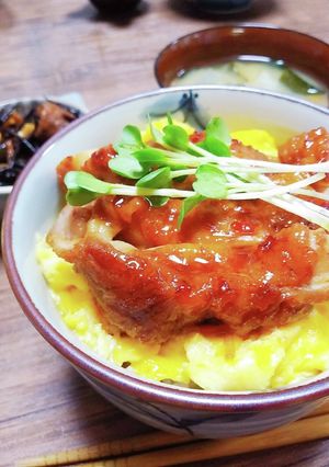 ふわふわ卵と照り照りチキンの親子丼-レシピのメイン写真