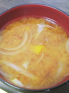 かぼちゃと玉ねぎの味噌汁-レシピのメイン写真