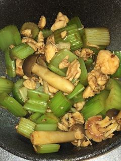 鶏肉とセロリの甘辛炒め-レシピのメイン写真